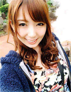 免费国产在线观看老王影院-医生含着我的奶边摸边做视频