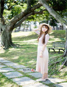 美美哒免费高清在线观看-家有艳妻