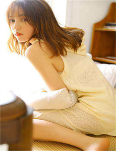 影视先锋-韩国mv女的坐凳子上以前的歌